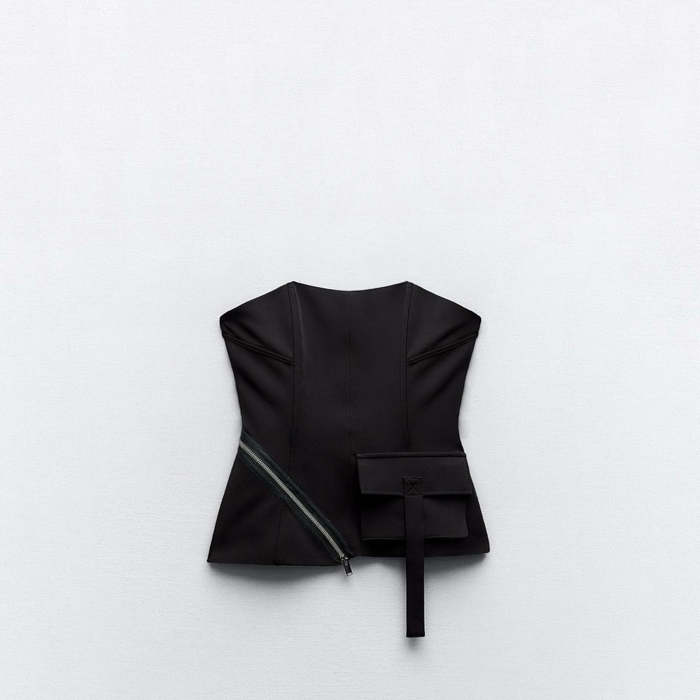 Black Structured Strapless with Side Zipper
